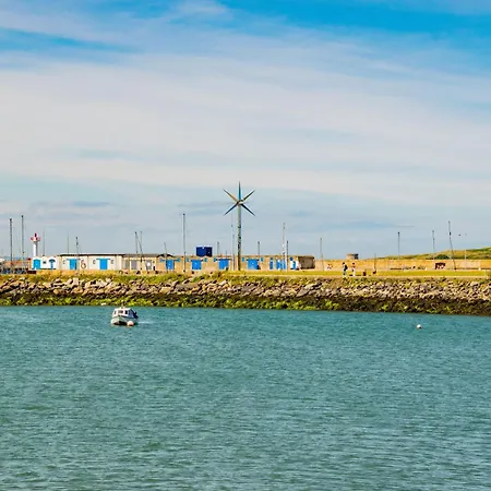 Seaside Getaway - Sleeps 2 * Dublín