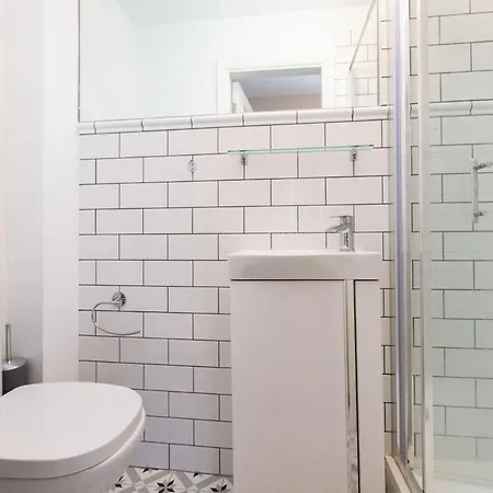 Seaside Getaway Suite דבלין